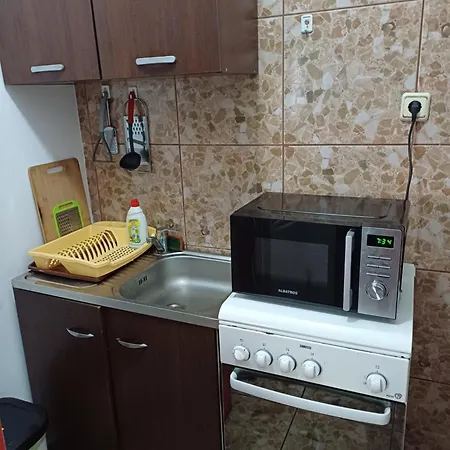 Garsoniera Clara, La Casa Appartamento *
