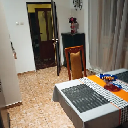 Appartamento Garsoniera Clara, La Casa